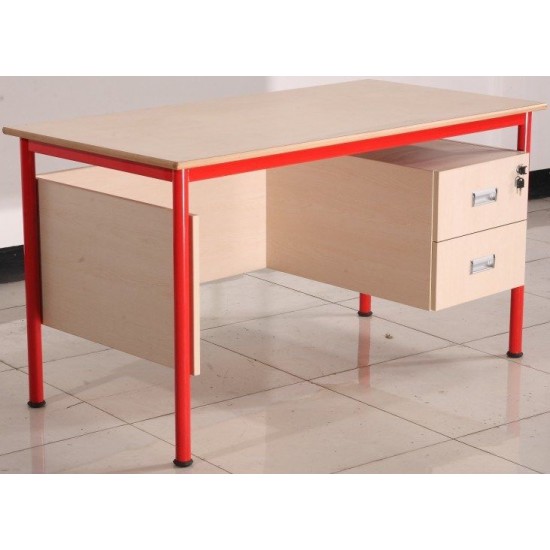 Teacher’s Desk 09