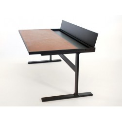 Teacher’s Desk 12 Teacher’s Desk 12