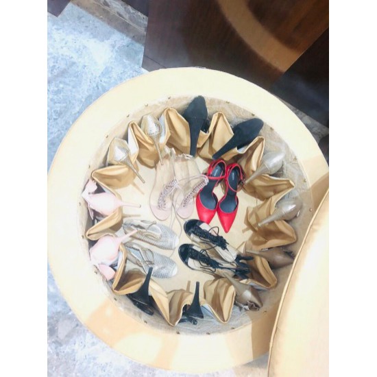 Wellfin shoe storage